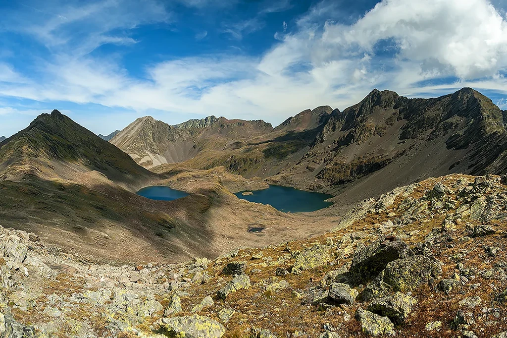 Valle de Estom en la ruta Armiño de 3000 ibones